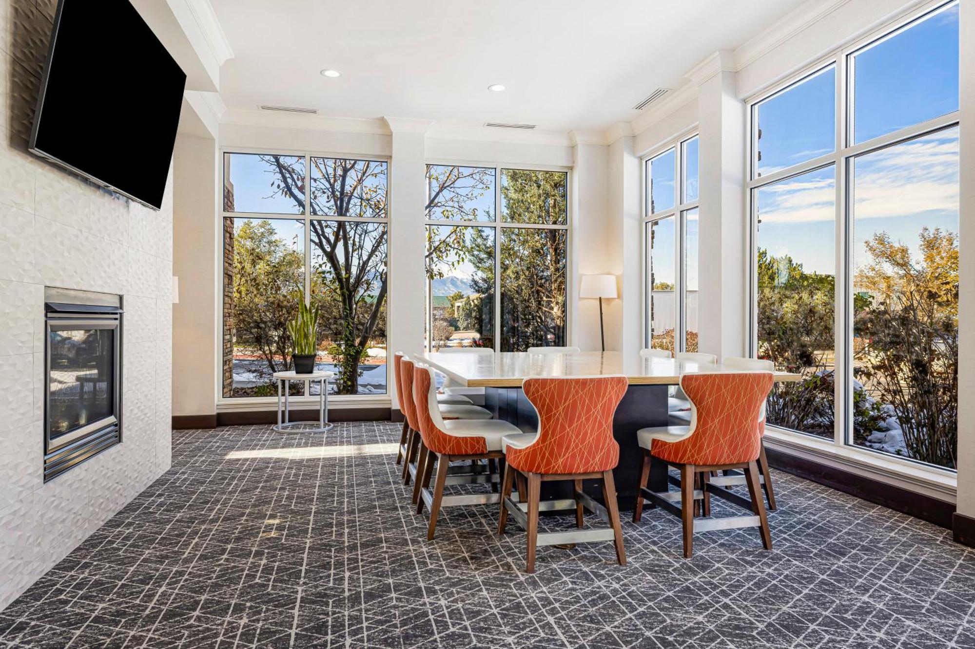 Hilton Garden Inn Colorado Springs Airport Экстерьер фото